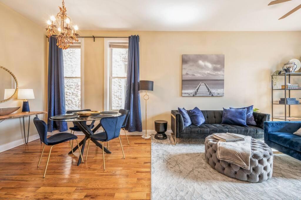 Lovely 2 Bed 3 Miles From Dt W Free Parking Chicago Exterior photo